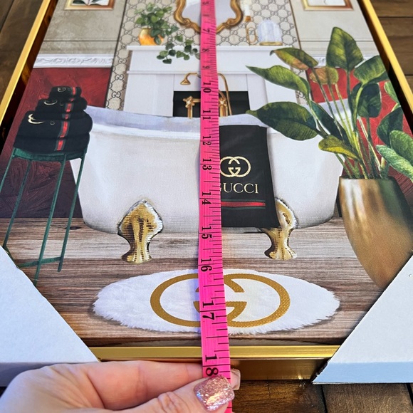 GUCCI Canvas Frame - Picture 5 of 10